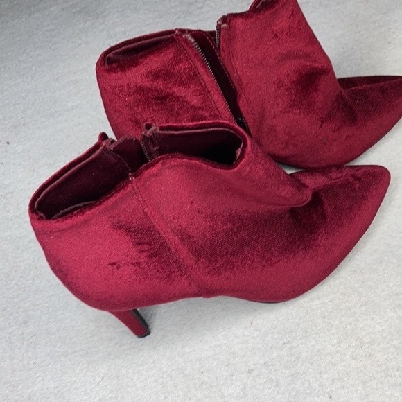 Old Navy Red Velvet Ankle Boots 8 - Picture 5 of 6